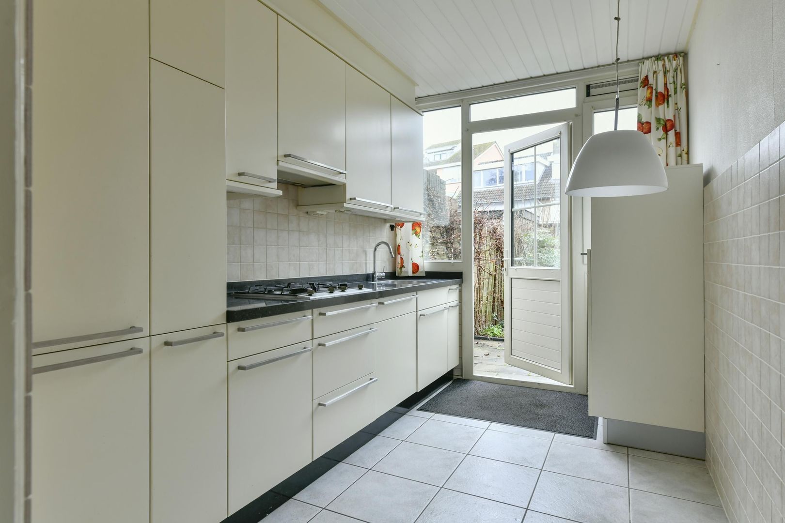 Graaf Willemlaan 83, Monnickendam foto-9