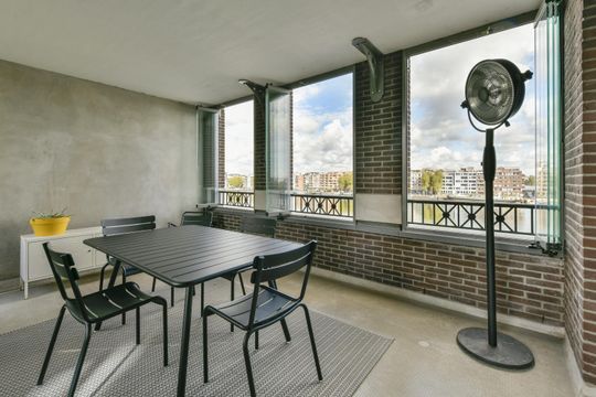 Oostelijke Handelskade 905, Amsterdam foto-0 thumb