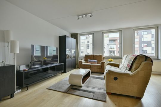 Valkenburgerstraat 198 F, Amsterdam foto-4 thumb