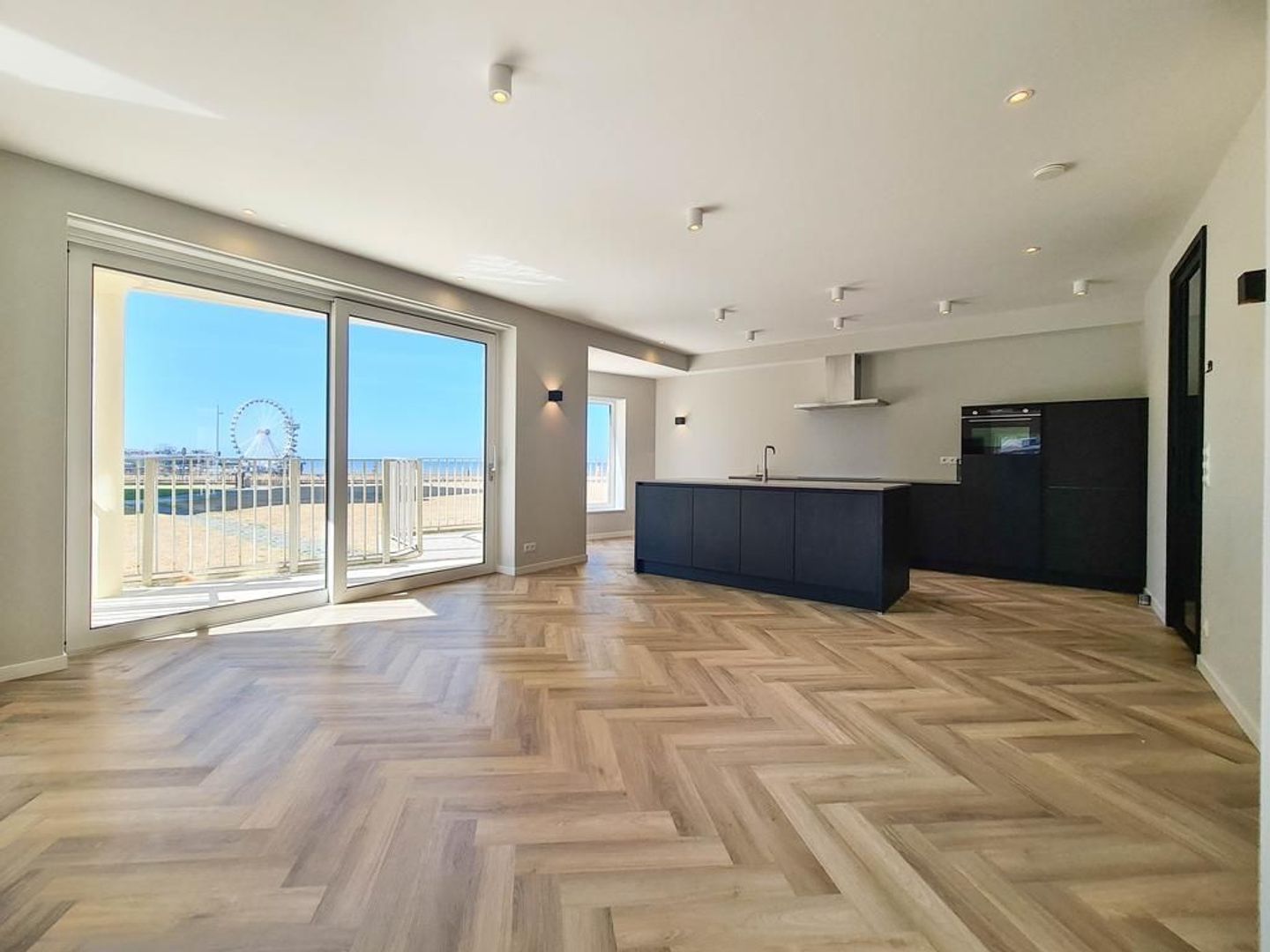 Zeekant 102 F, Den Haag foto-0