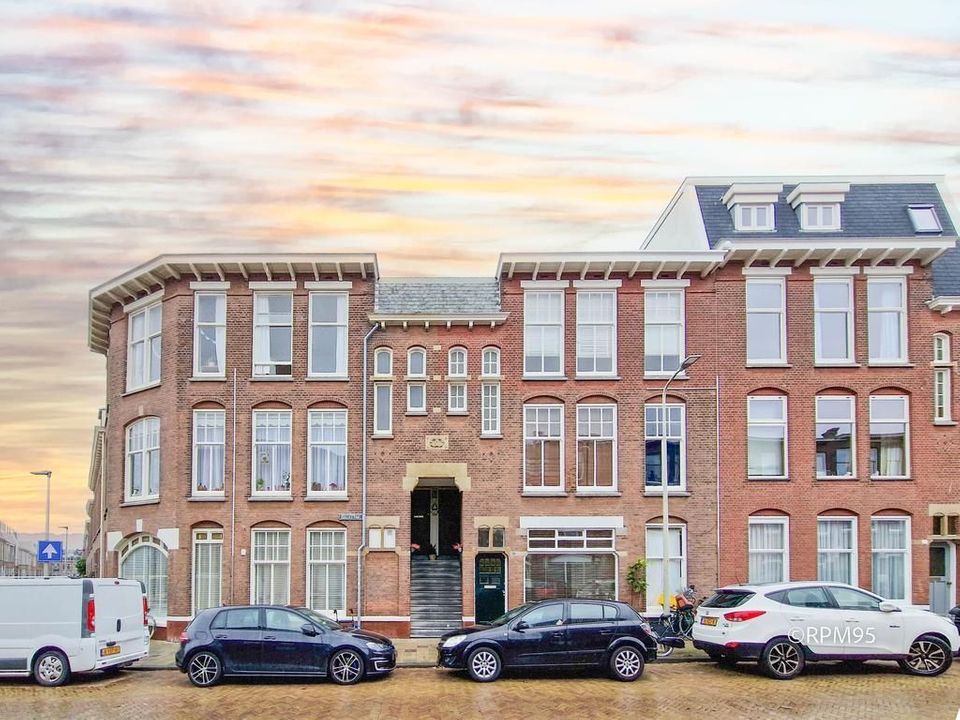 Douzastraat 28, Den Haag