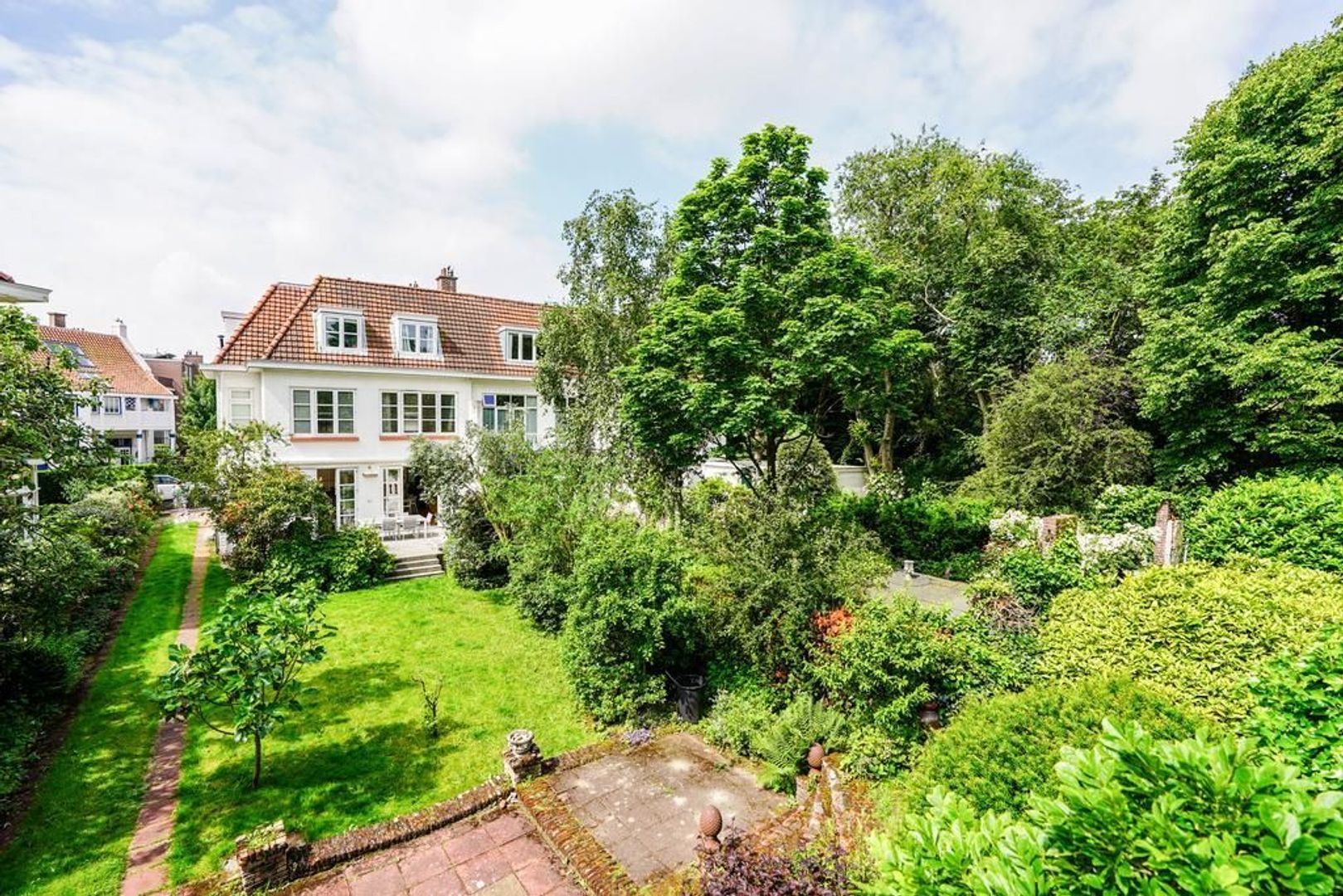 Johan van Oldenbarneveltlaan 111, Den Haag foto-1