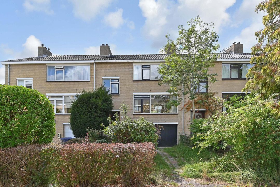 Olgaland 11, Den Haag