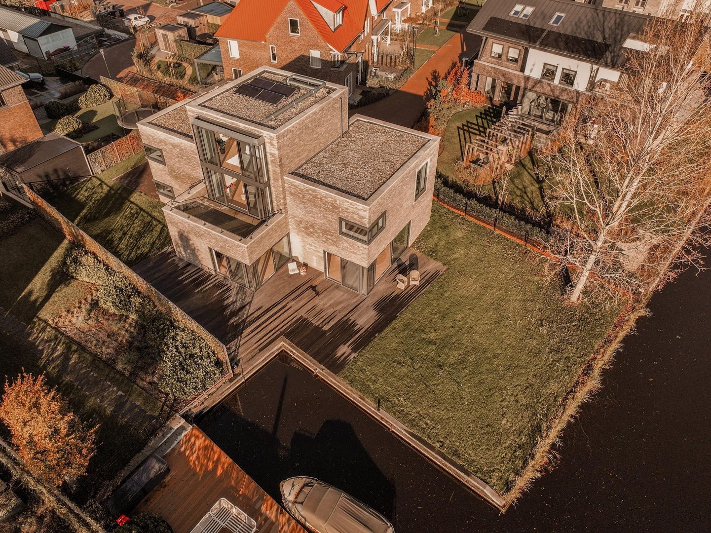 Liburne 20, Leidschendam foto-81