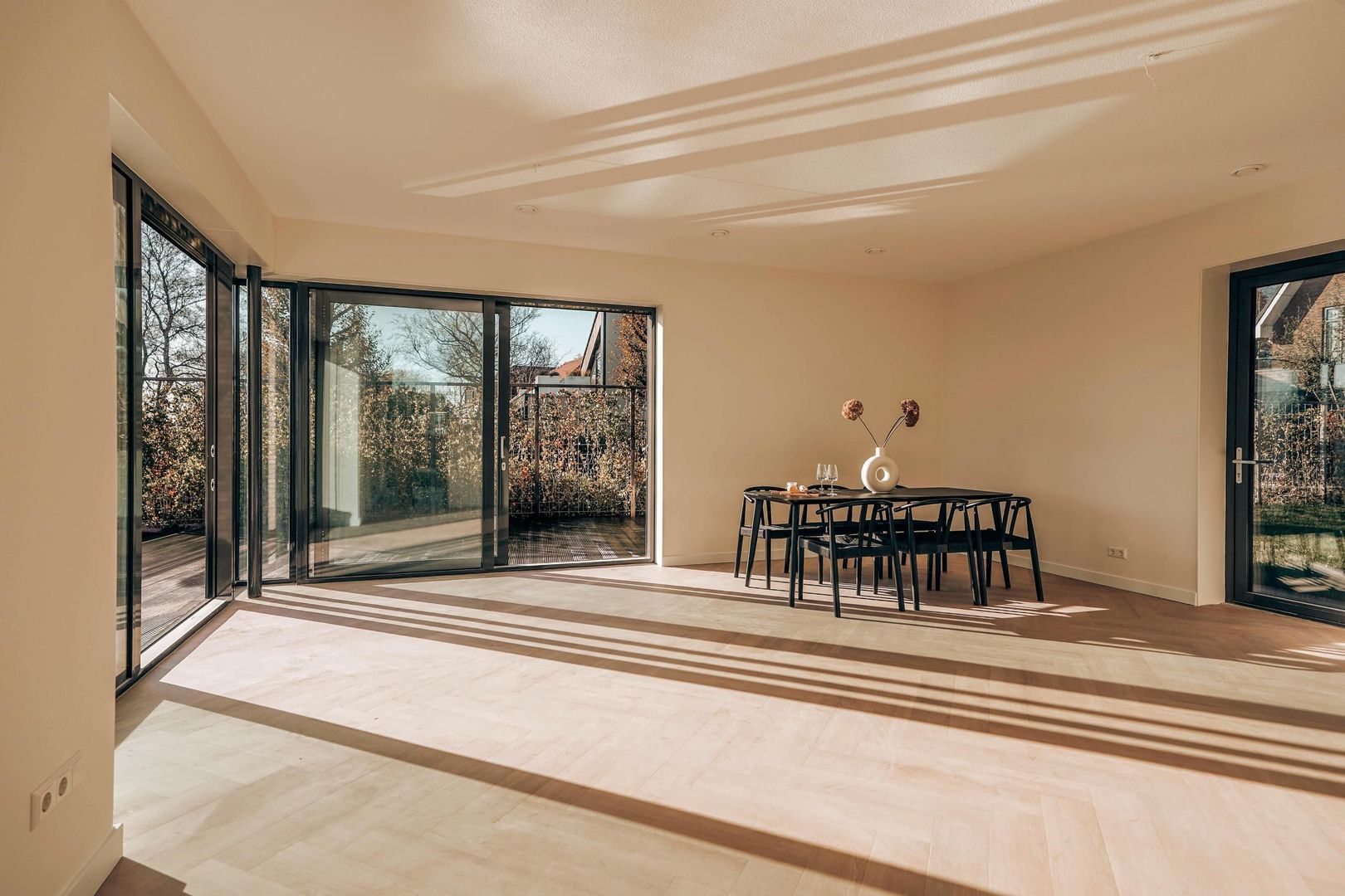 Liburne 20, Leidschendam foto-11