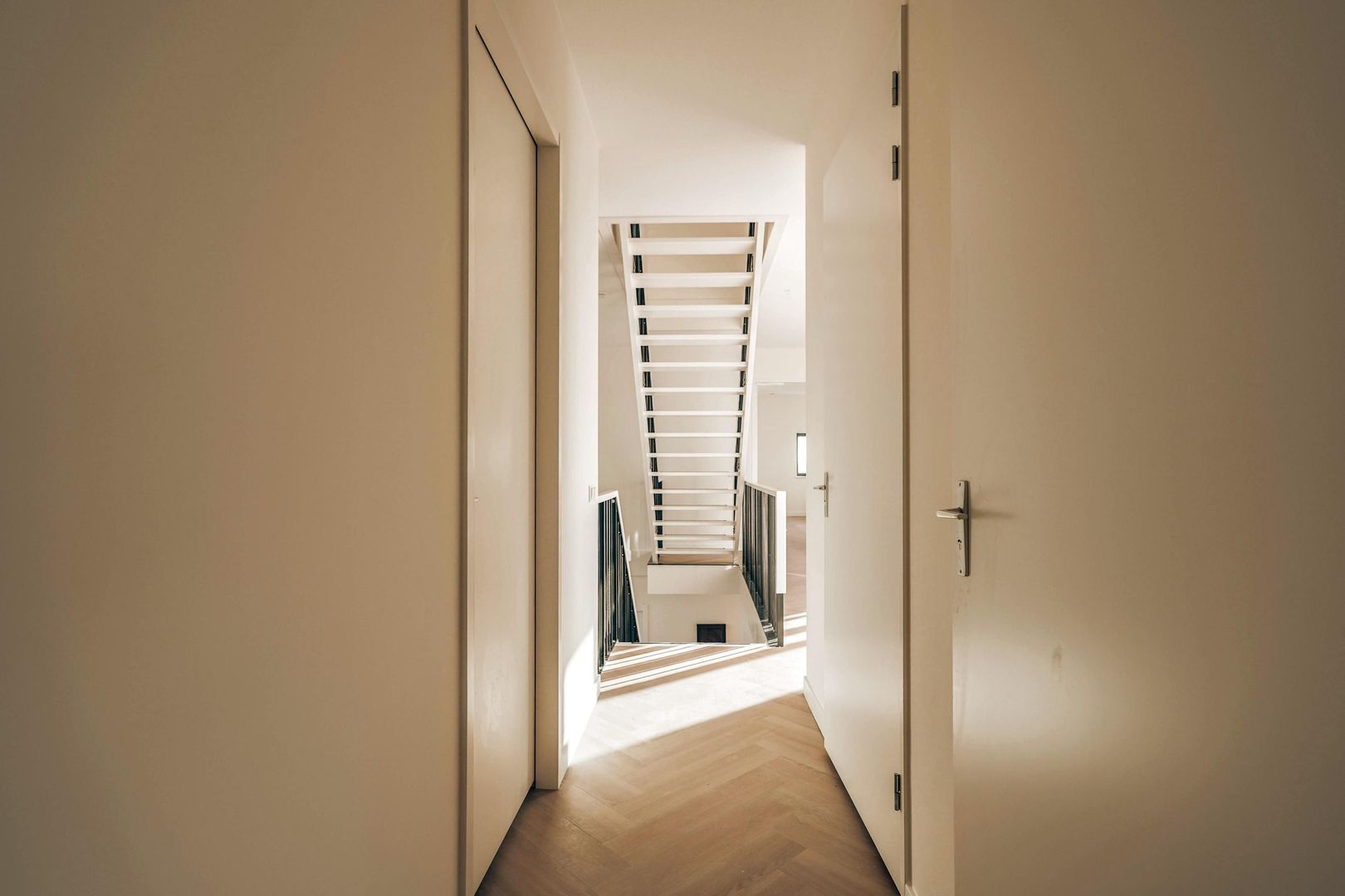 Liburne 20, Leidschendam foto-42