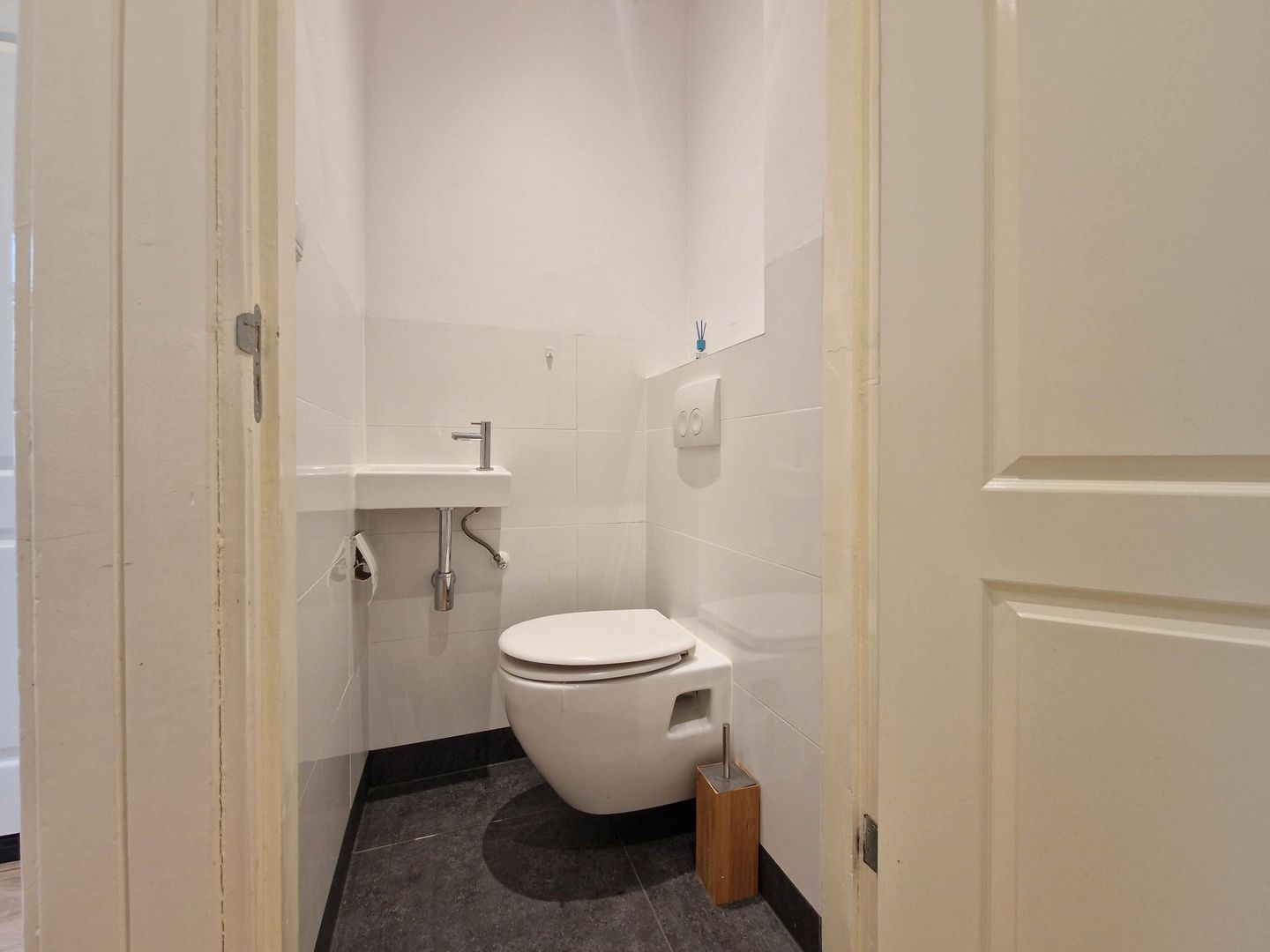 Mient 348, Den Haag foto-16