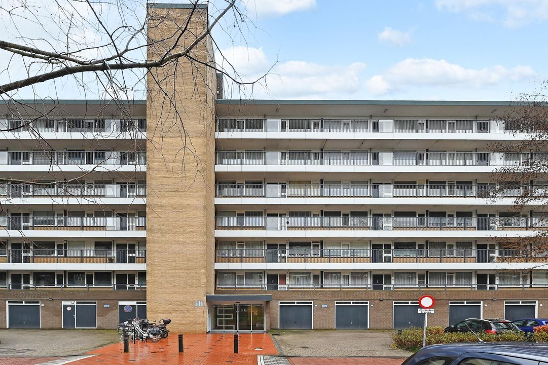 Prinses Annalaan 392, Leidschendam foto-2