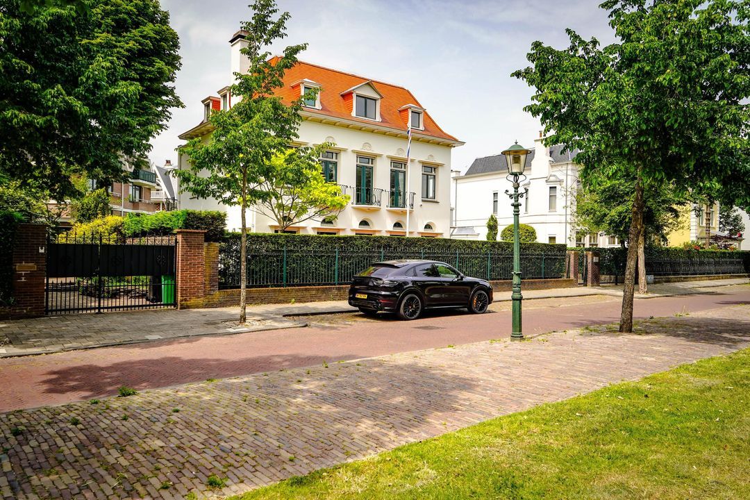 Hogeweg 4, Den Haag