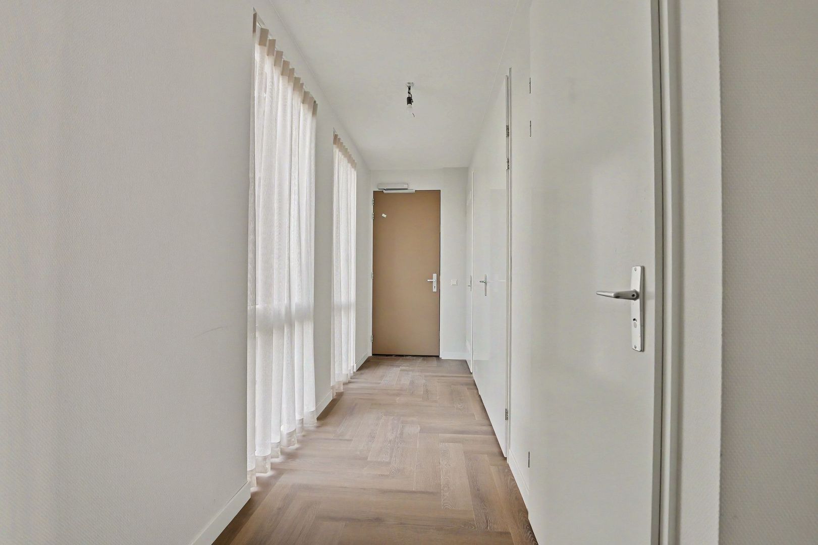 Elantra: Appartement C 15, Goes foto-11