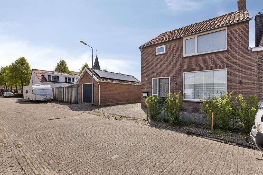 Achter de Kerk 1, Nieuw- En Sint Joosland