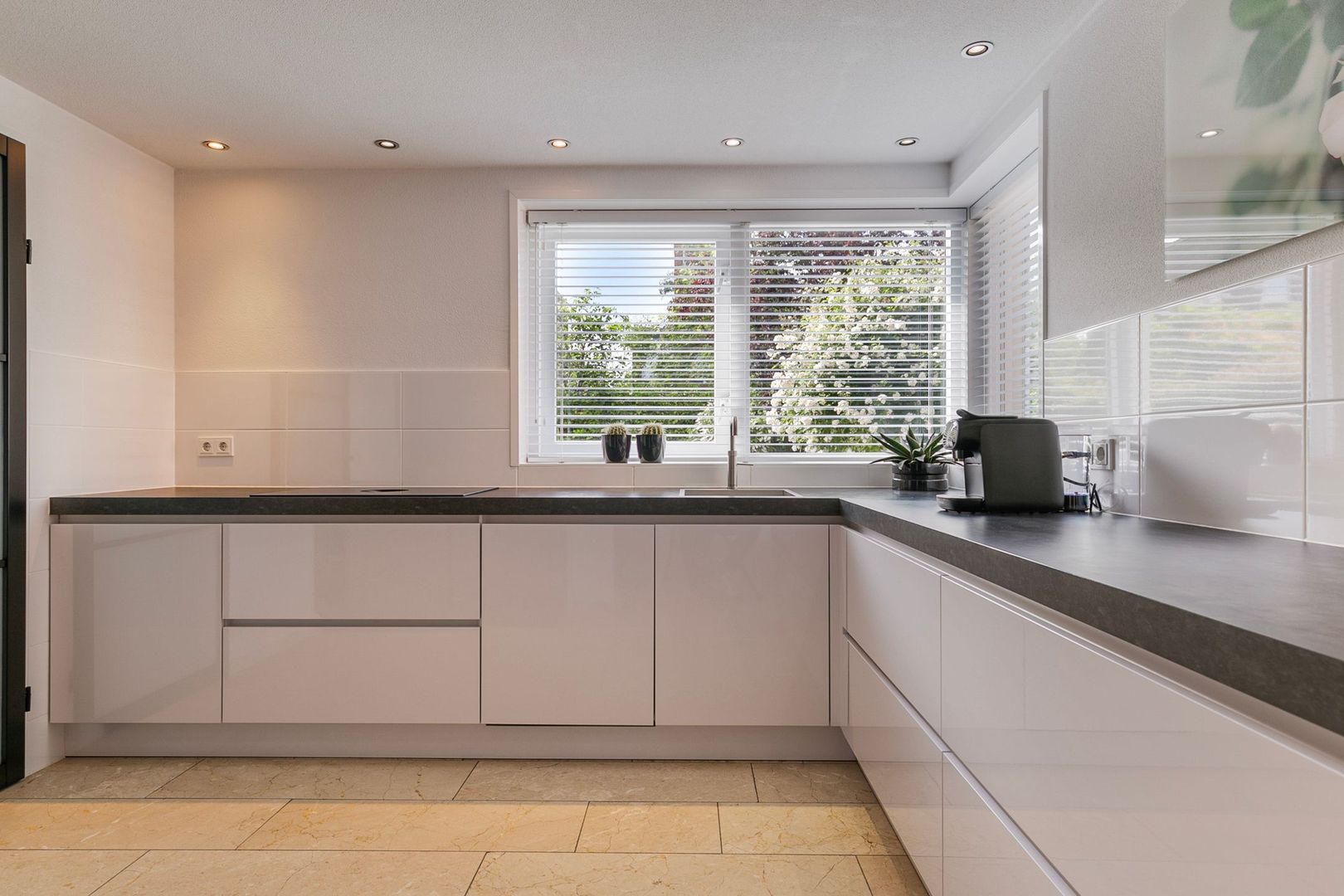 John Lennonlaan 48, Goes foto-10