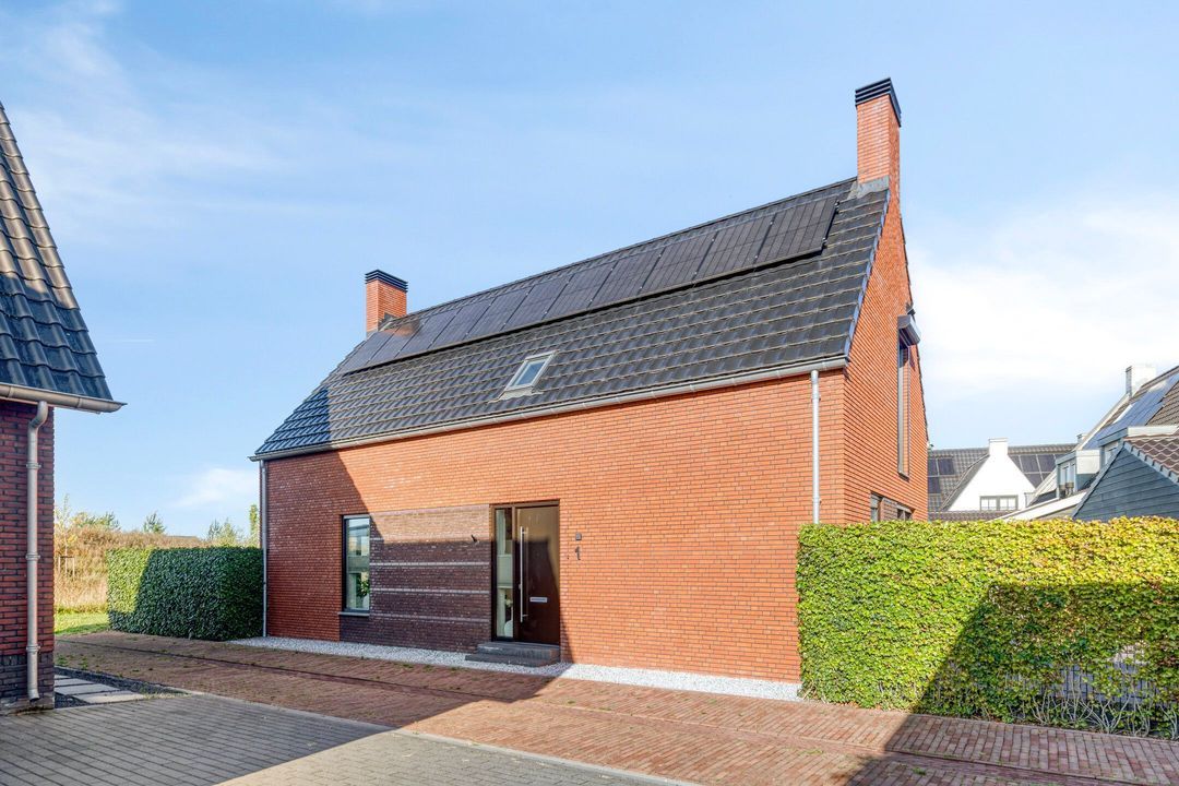 Piccolostraat 1, Goes