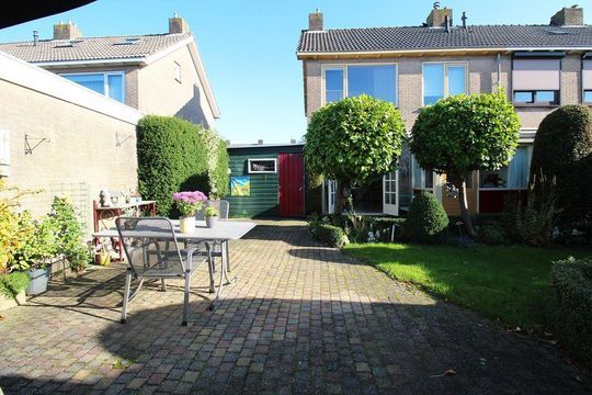 Madame Curiestraat 28, Bovenkarspel foto-1