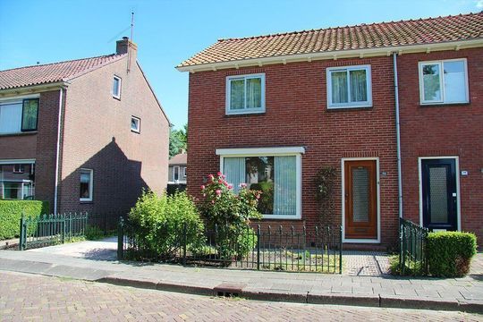 Klaas Laanstraat 32, Bovenkarspel foto-1