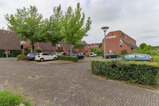 Klagerstuin 37, Zwaag foto-34