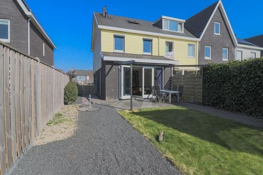 Dijkgraaf 38, Zwaag foto-1