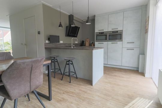 Troffel 4, Bovenkarspel foto-3