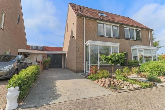 Troffel 4, Bovenkarspel foto-51