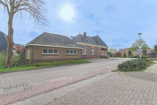 Hoofdstraat 215 + 215A, Bovenkarspel foto-23