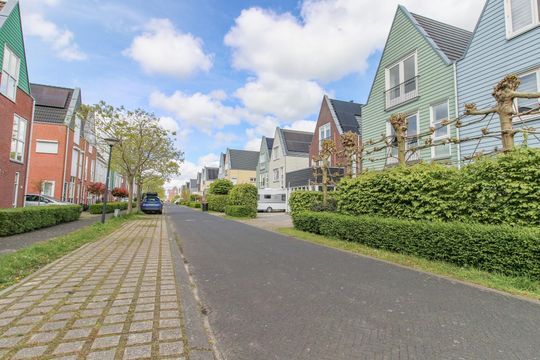 Vredemaker 5, Zwaag foto-52