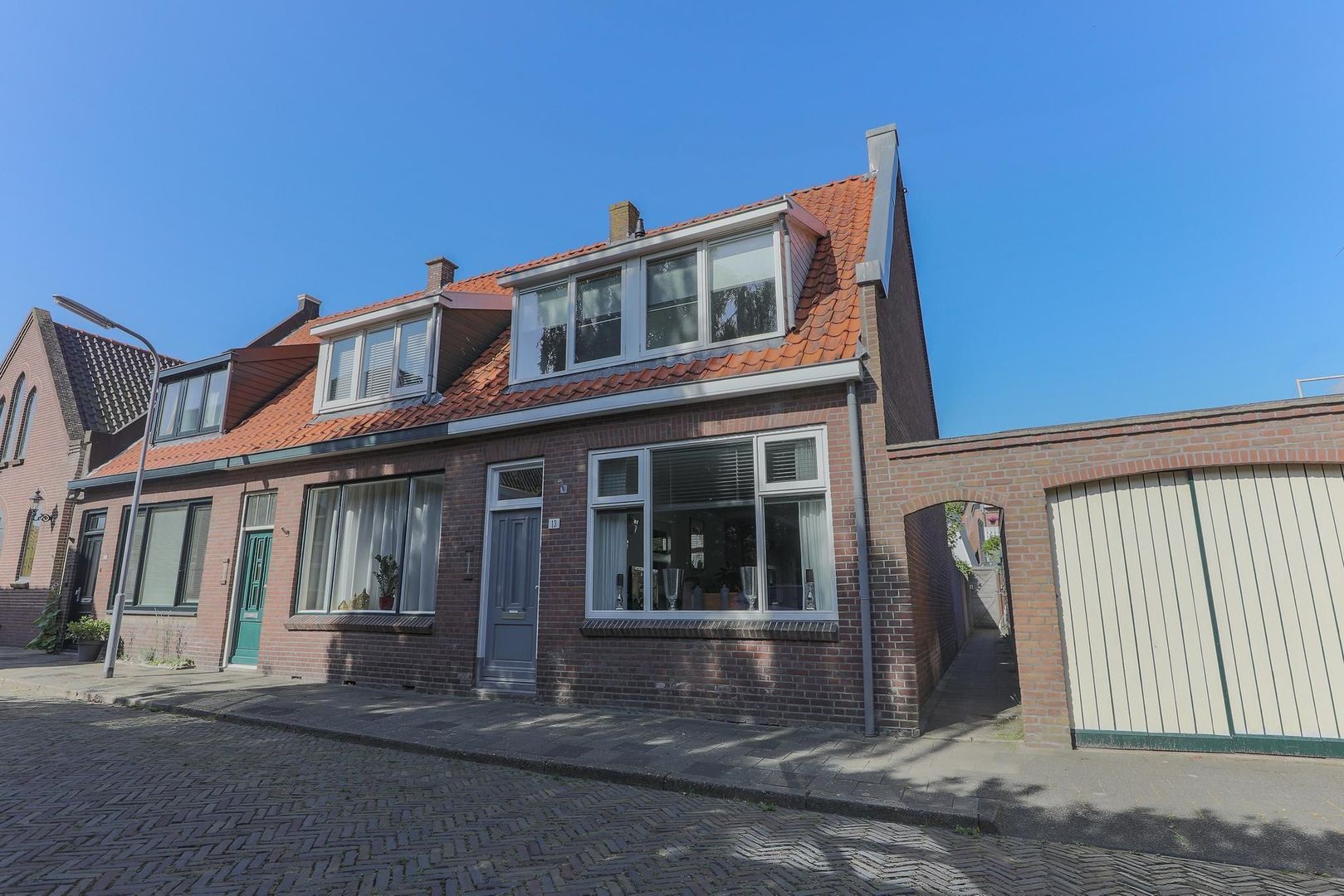 Klooster 13, Enkhuizen foto-0