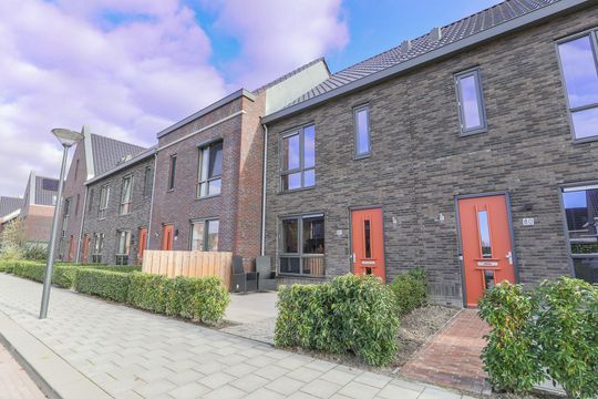 Corry van Kleefstraat 81, Blokker foto-1