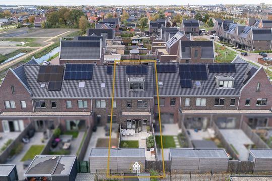 Corry van Kleefstraat 81, Blokker foto-3