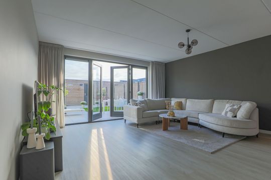 Corry van Kleefstraat 81, Blokker foto-12