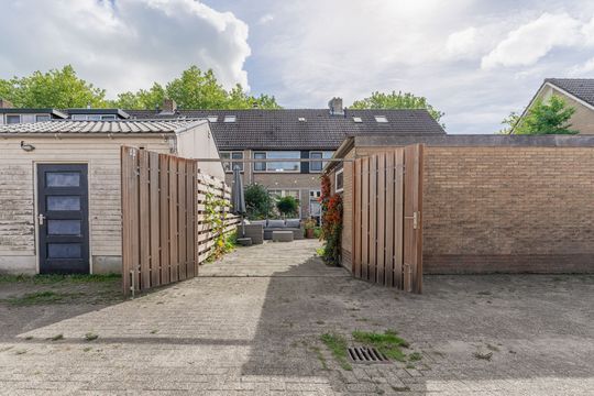 Uitlaat 42, Grootebroek foto-4