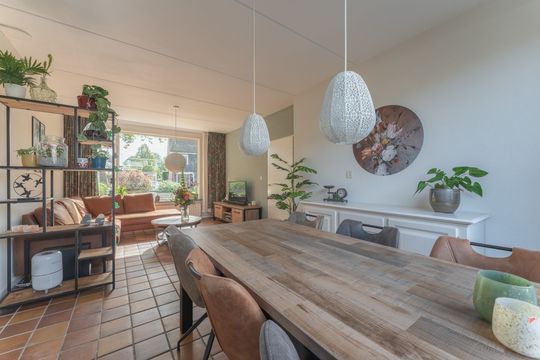 Uitlaat 42, Grootebroek foto-15