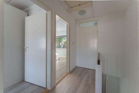 Uitlaat 42, Grootebroek foto-21