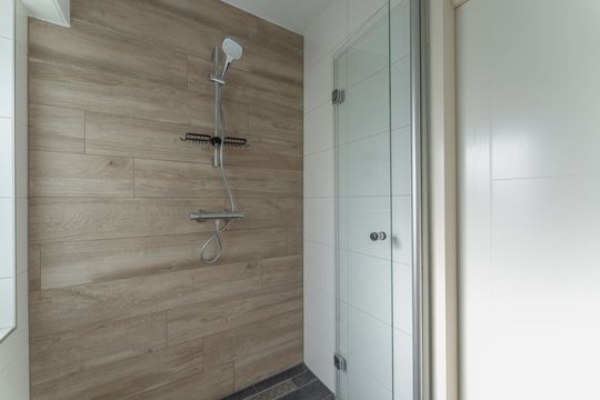 Uitlaat 42, Grootebroek foto-27