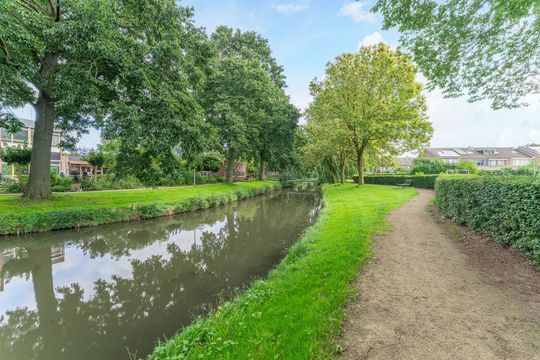 Uitlaat 42, Grootebroek foto-48