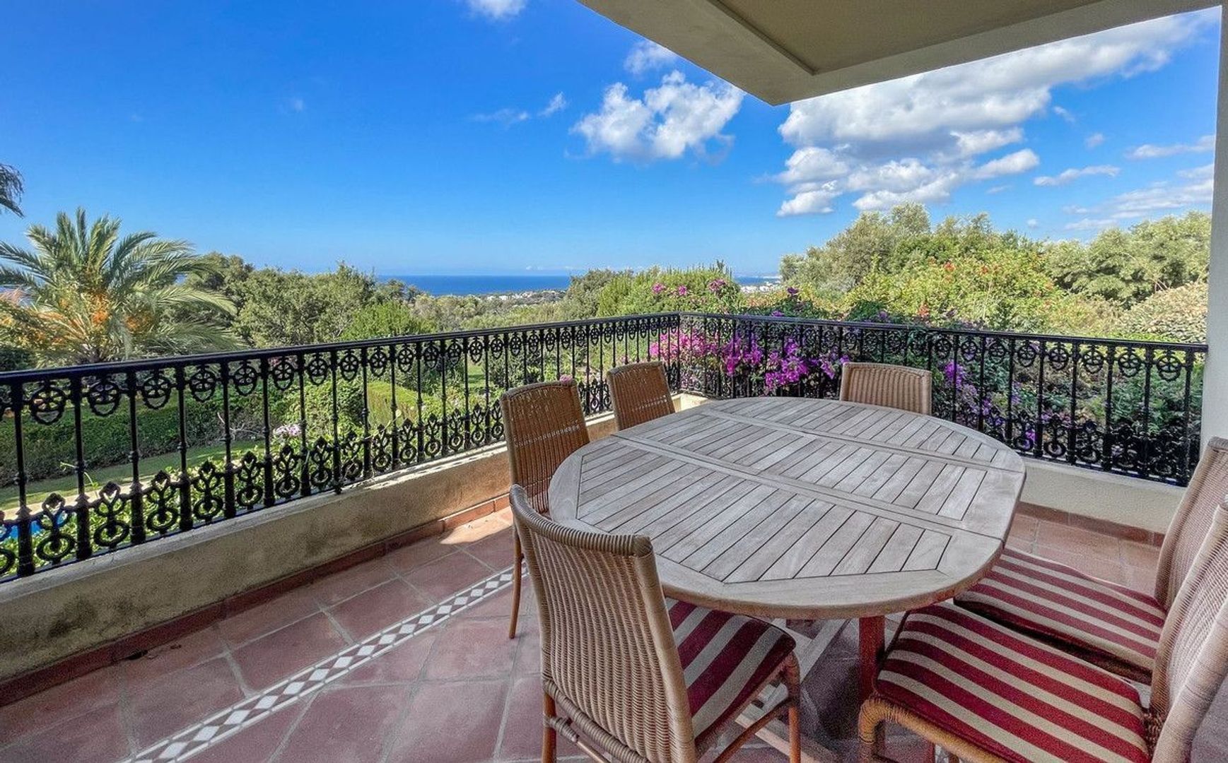 El Rosario, Vrijstaande woning EUR 3.500.000 foto-25