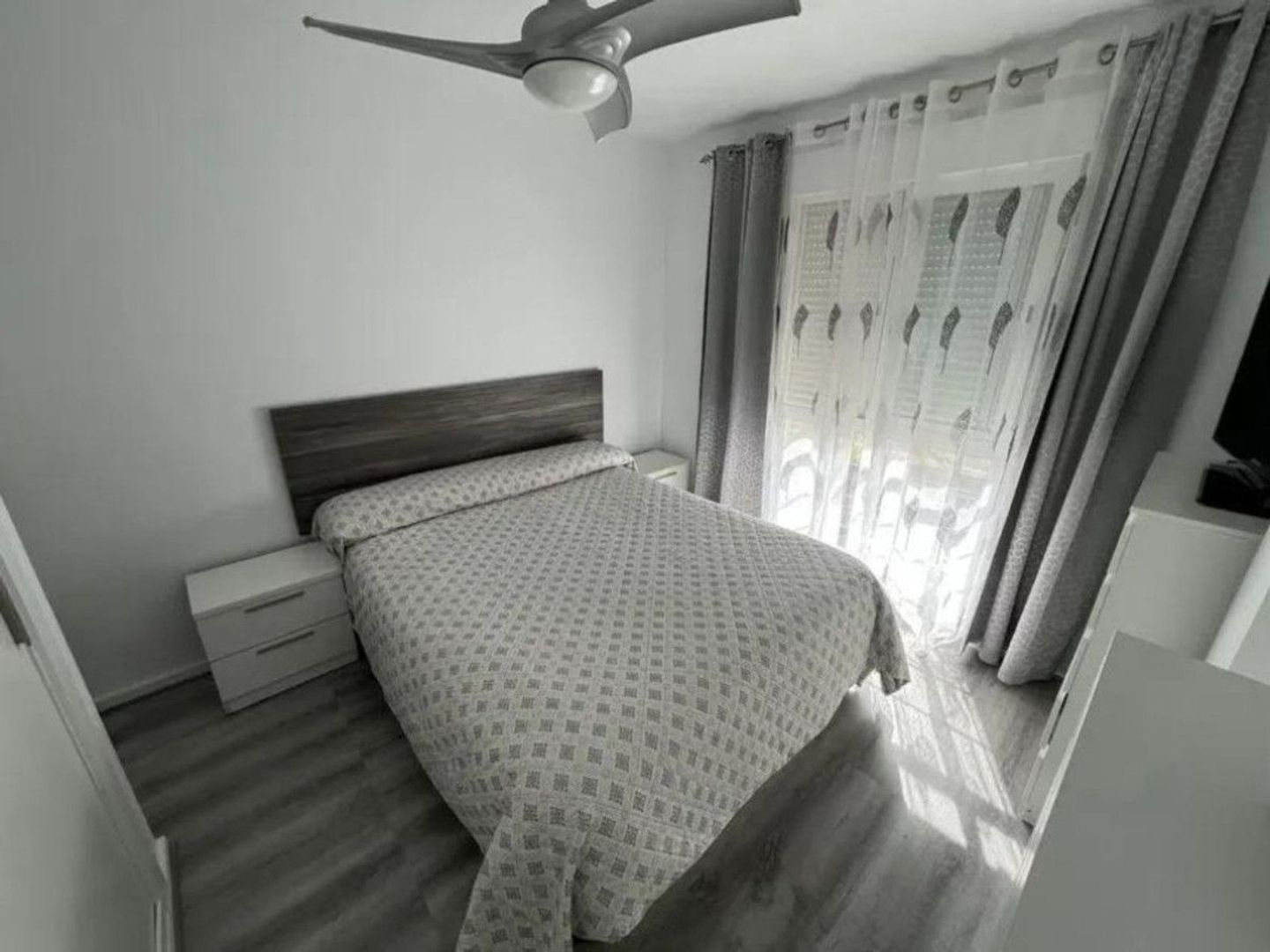 Estepona, Appartement EUR 365.000 foto-14