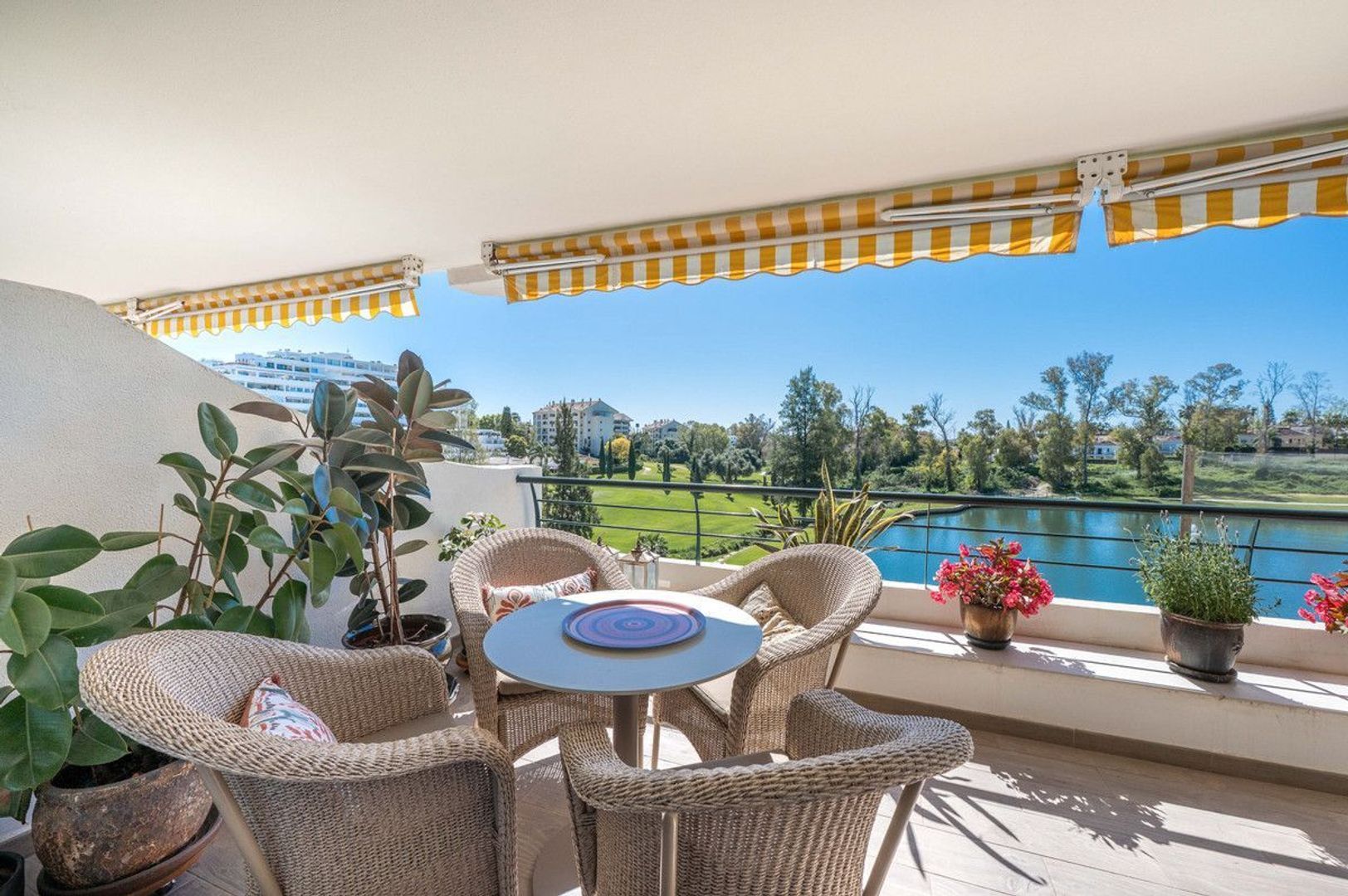 Guadalmina Alta, Appartement EUR 945.000 foto-26