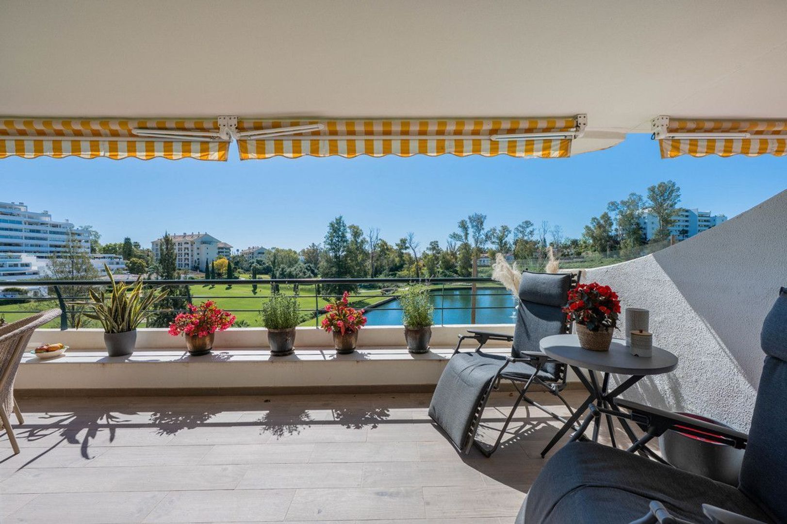 Guadalmina Alta, Appartement EUR 945.000 foto-28