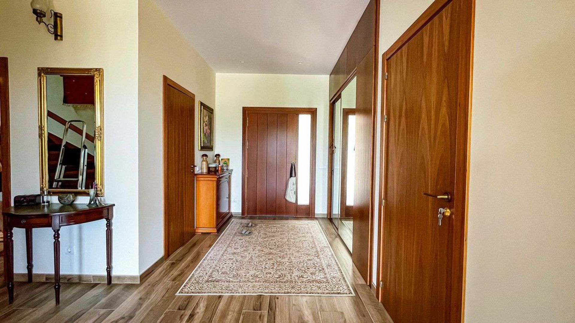 El Rosario, Vrijstaande woning EUR 2.490.000 foto-12