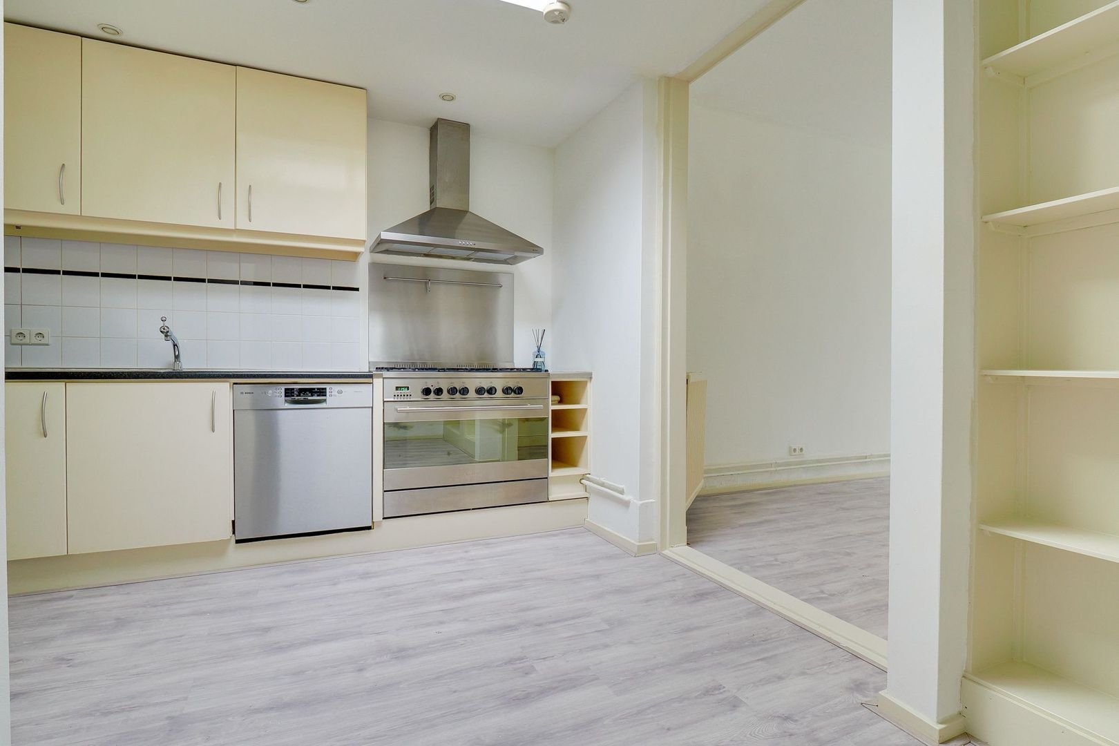 Van der Helststraat 10, Utrecht foto-11