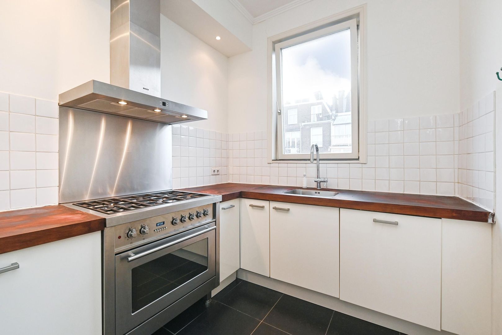 2e Van Blankenburgstraat 98, Den Haag foto-18 blur