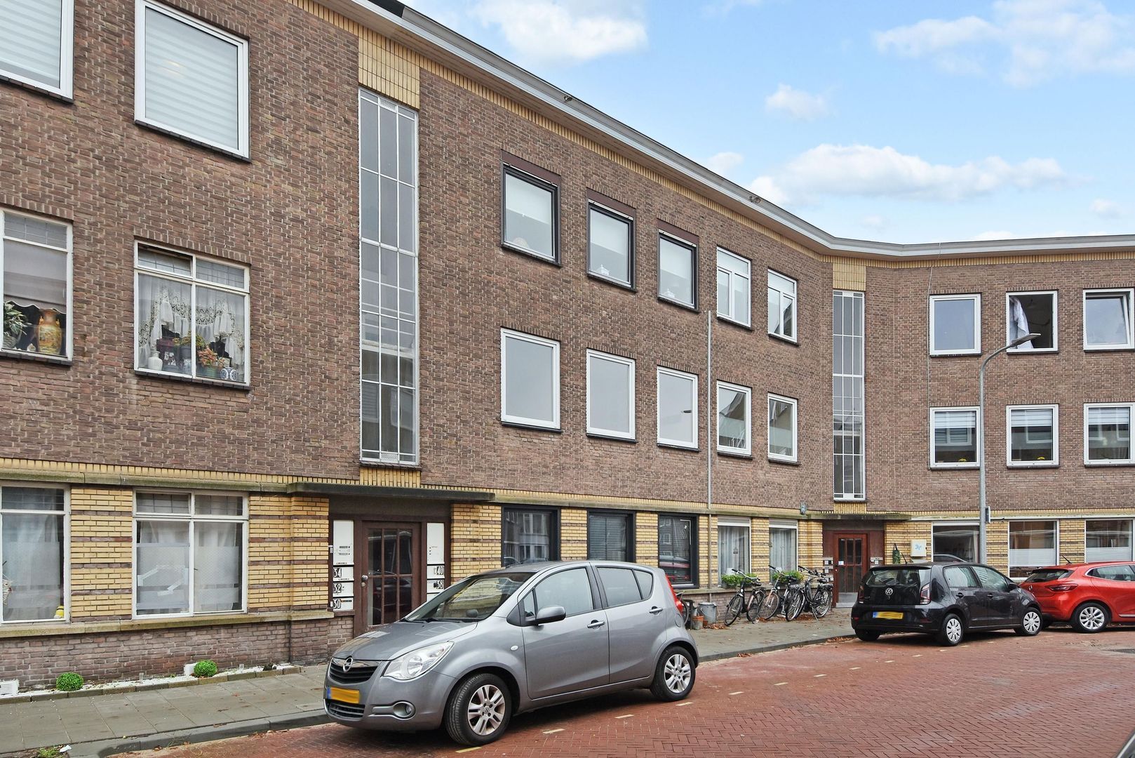 Wognumstraat 38, Den Haag foto-1 blur