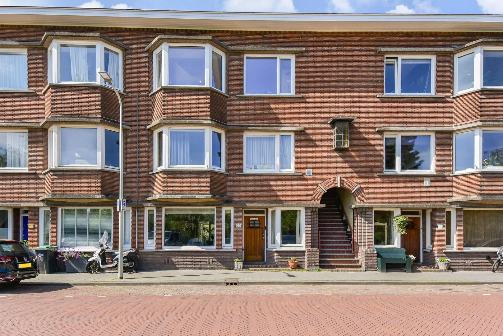 Kornoeljestraat 100, Den Haag foto-0 blur