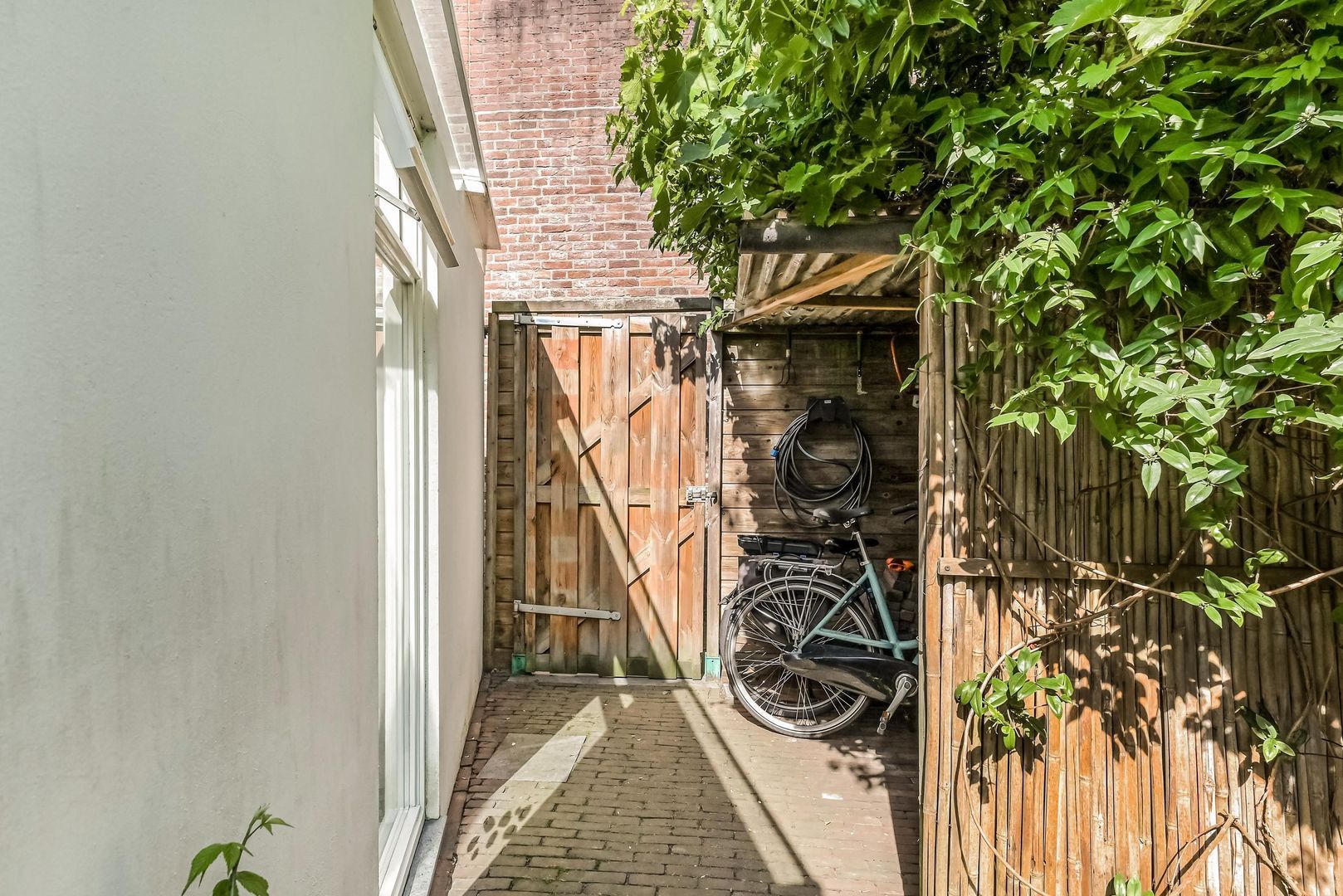 Pompstationsweg 18, Den Haag foto-22 blur