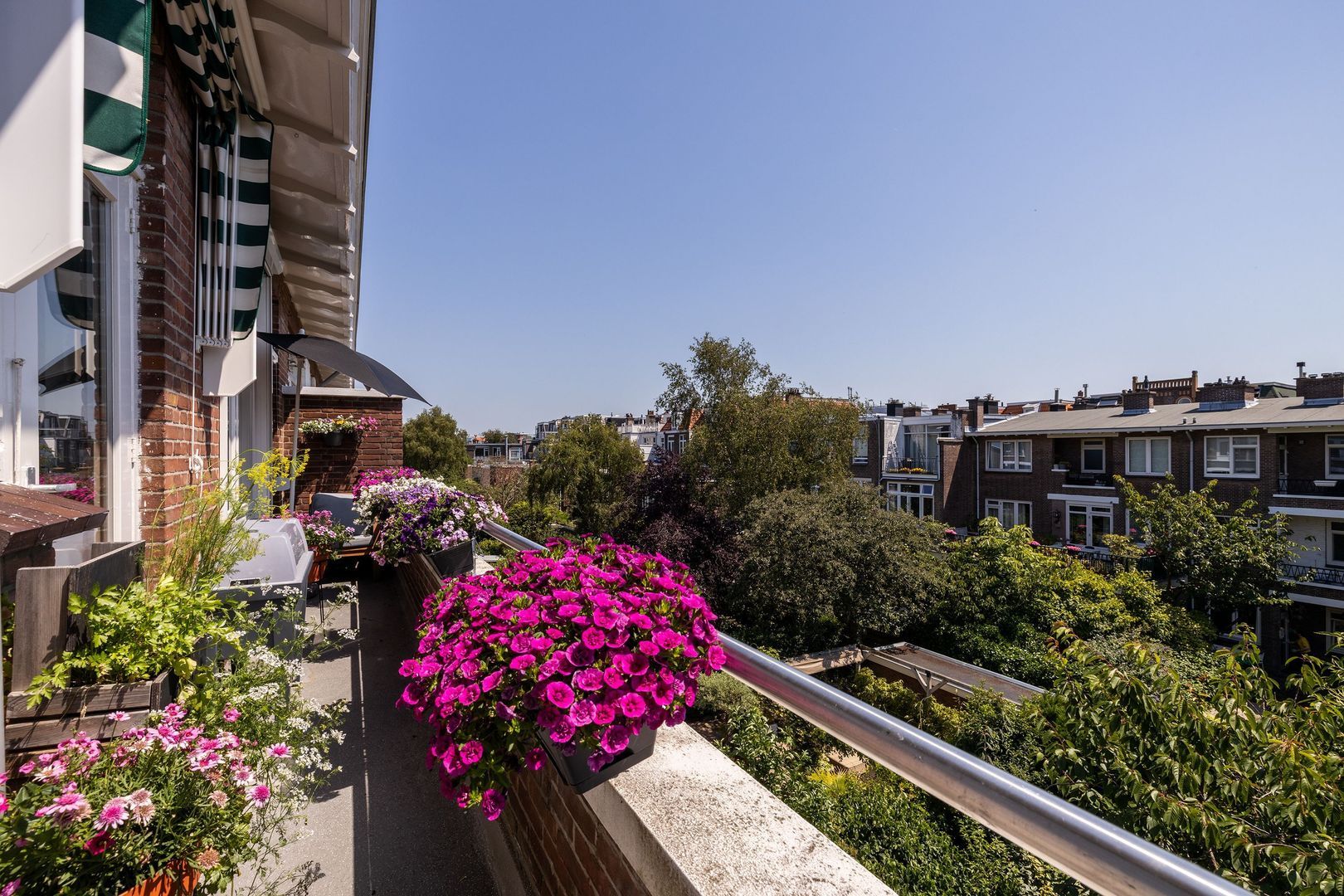 Lübeckstraat 154, Den Haag foto-3 blur