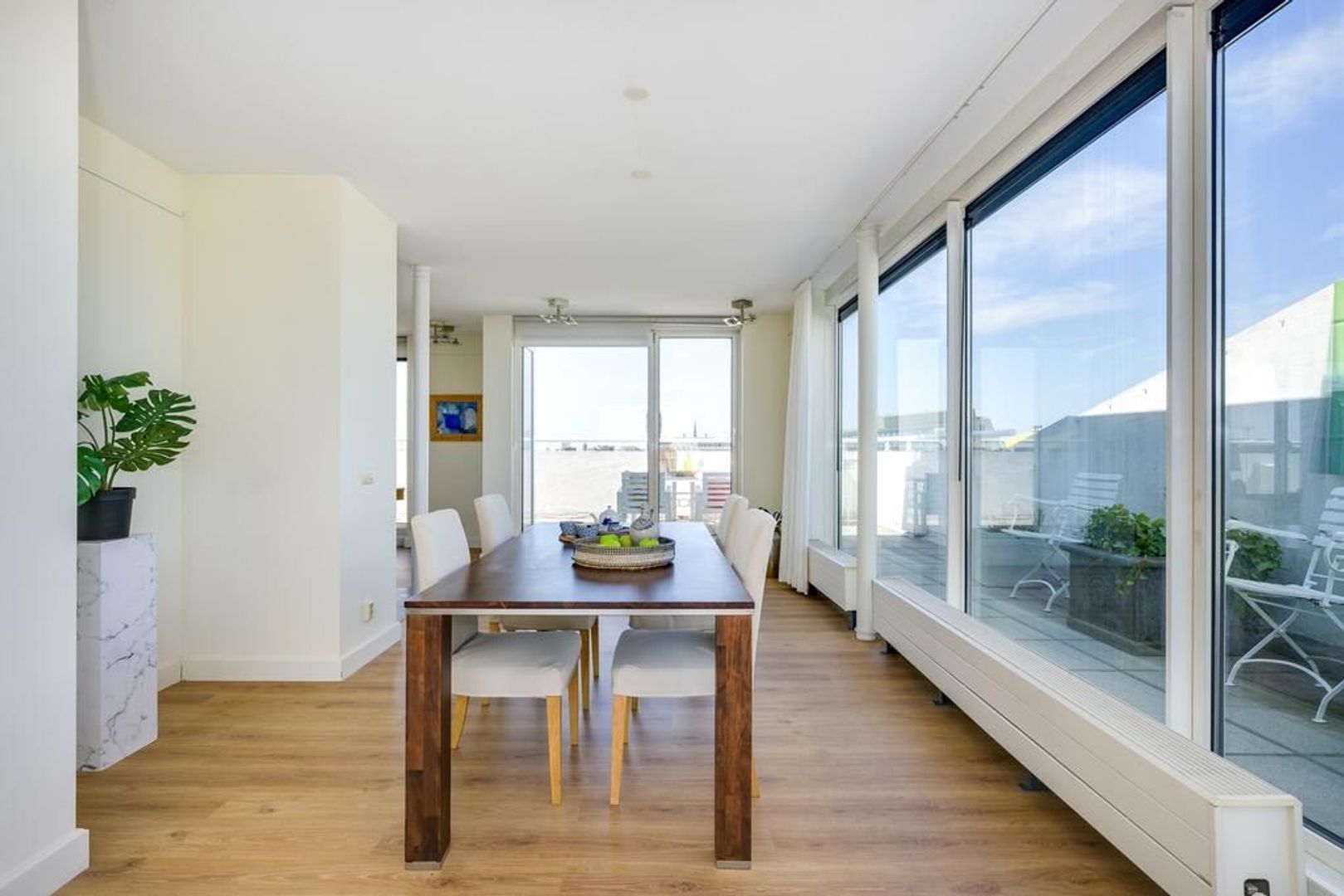 Burgemeester Marijnenlaan 86, Den Haag foto-13