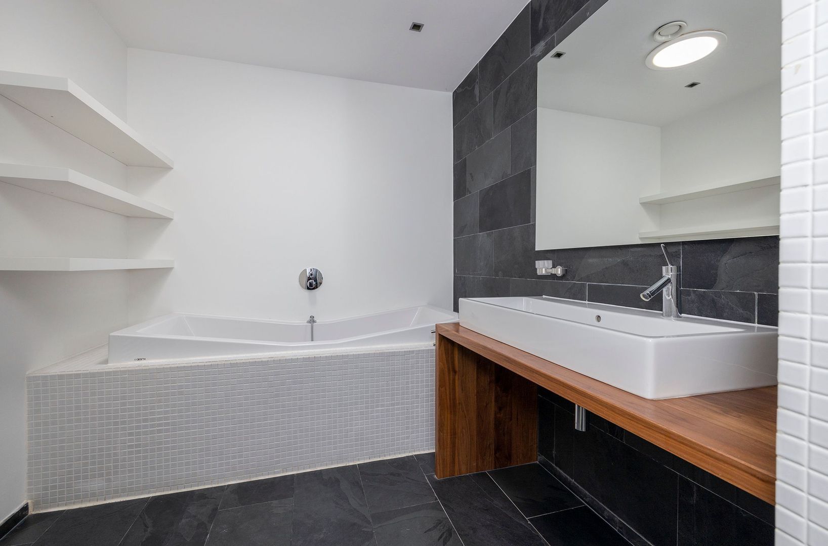 Abdis Badelogehof 5, Den Haag foto-38