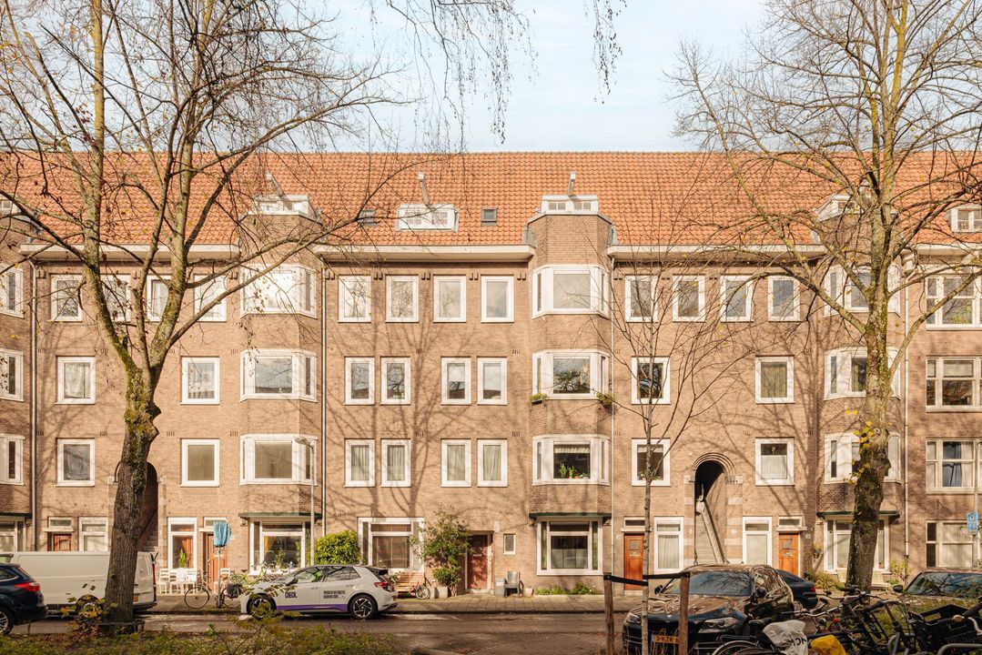 Van Tuyll van Serooskerkenweg 28 3, Amsterdam