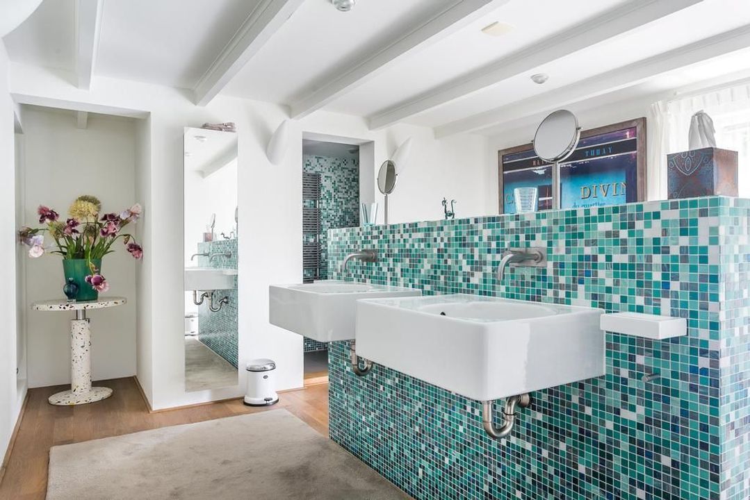 Suorein 6, Grou foto-15