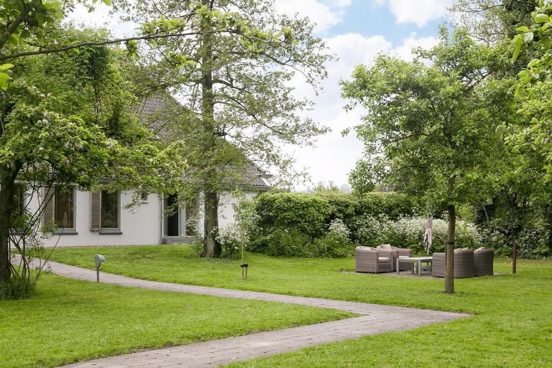 Suorein 6, Grou foto-26